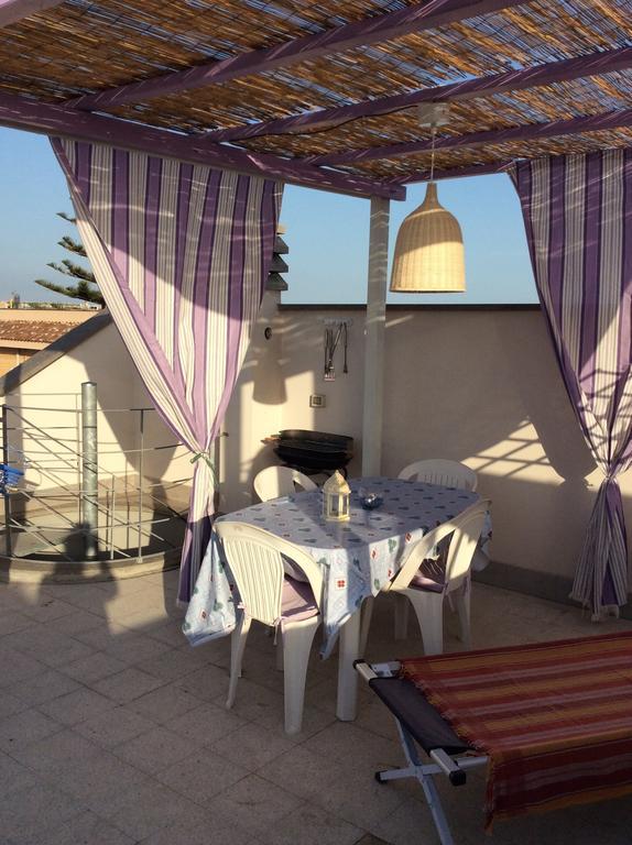 Dolce Casa Di Elena Apartment Nettuno Bagian luar foto